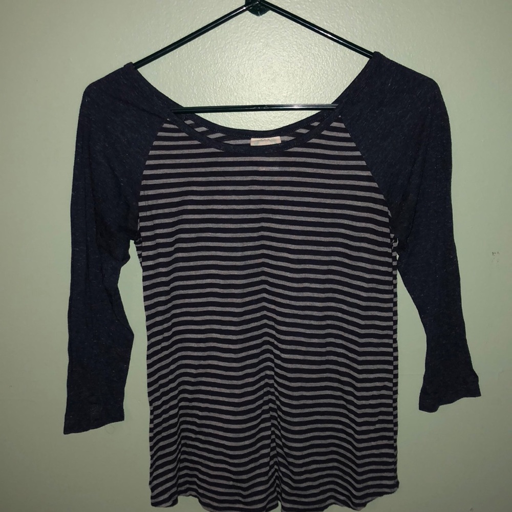 Light and dark gray shirt
